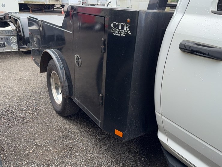 2018-dodge-3500-image-5