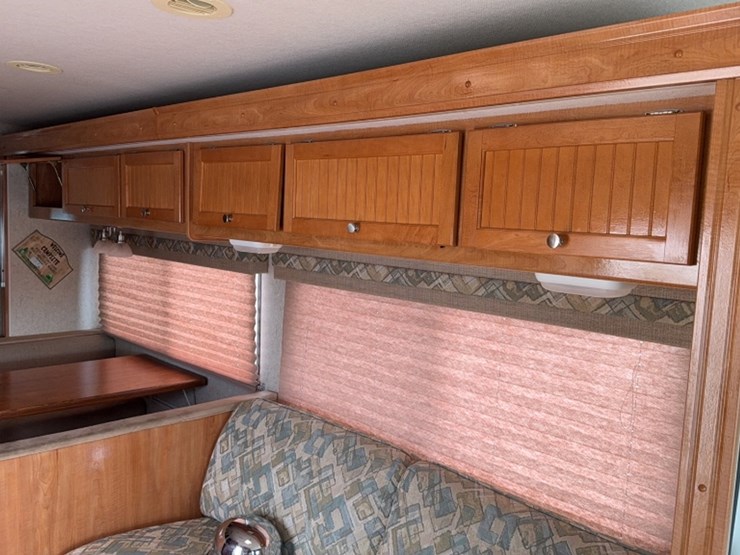 #3000-•-2007-winnebago-vista-30'-motorhome-image-29