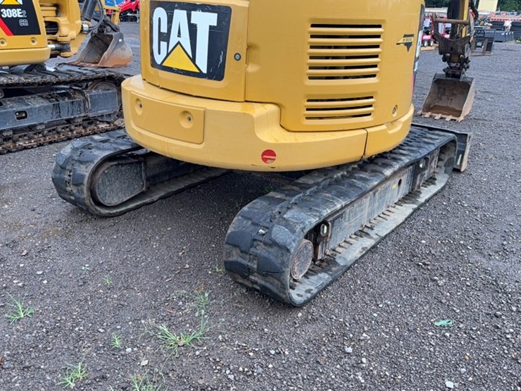 caterpillar-305.5-image-9