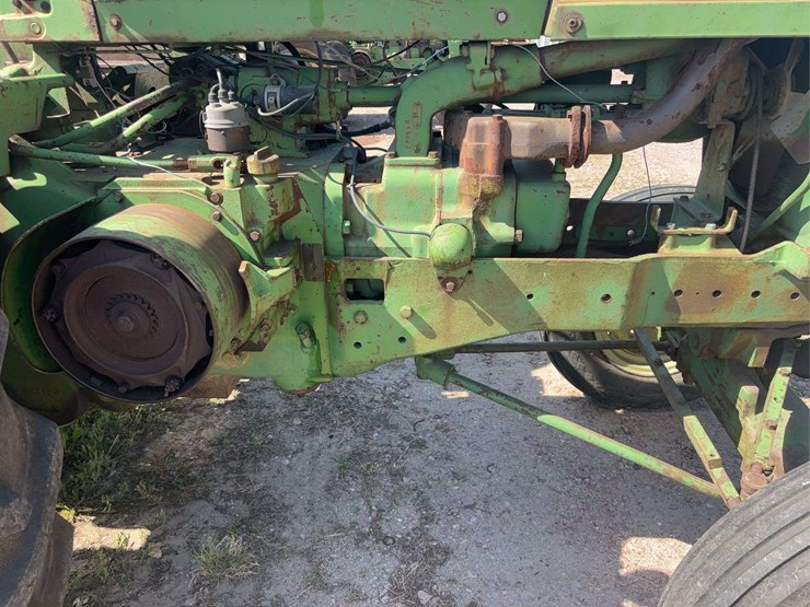 john-deere-720-image-35