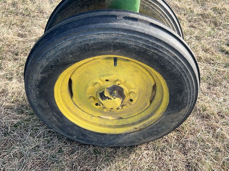 john-deere-model-b-image-18