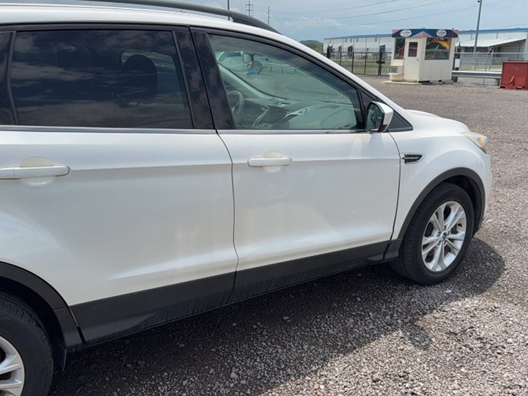 2017-ford-escape-image-4