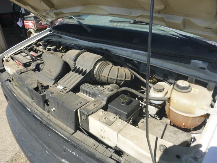 2002-ford-e350-image-10