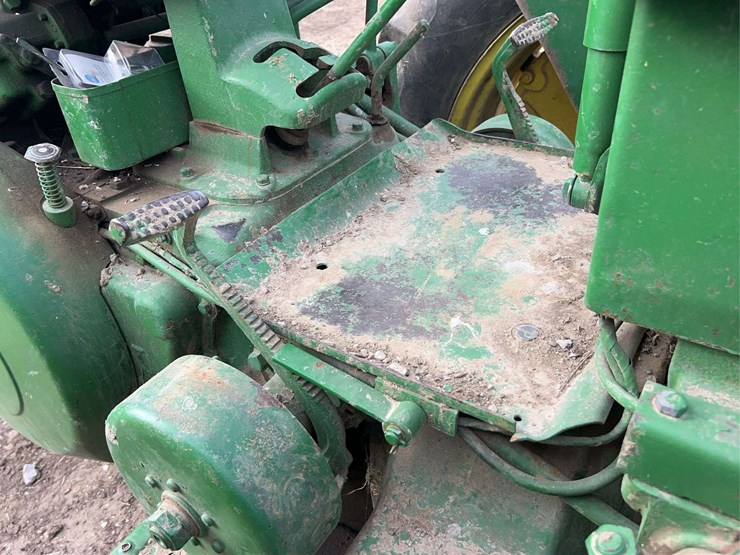 john-deere-70-image-52