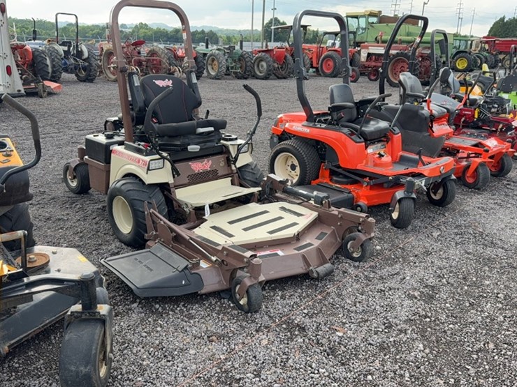 #3076-•-grasshopper-729-zero-turn-mower-image-3
