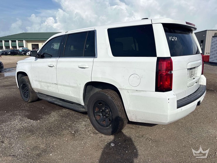 2020-chevrolet-tahoe-image-4