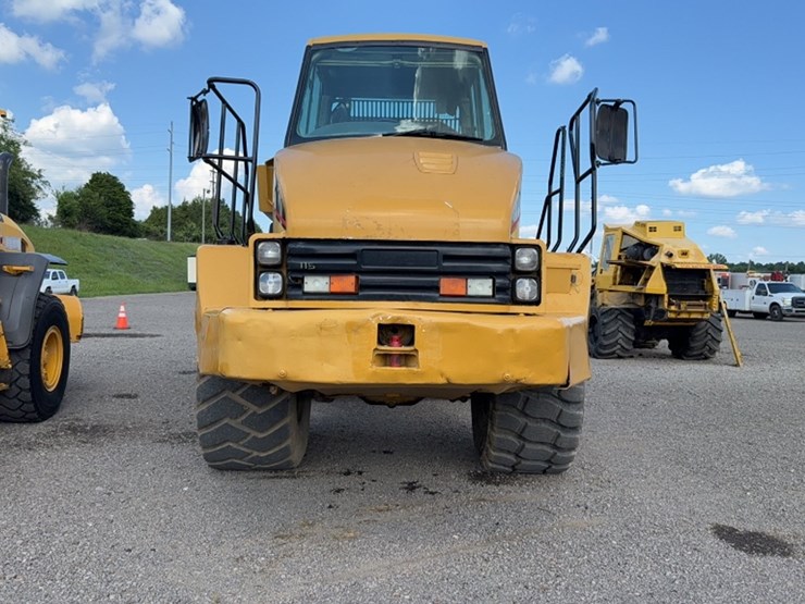 caterpillar-730-image-2