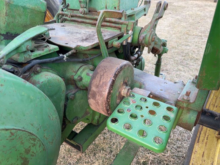 john-deere-620-image-33