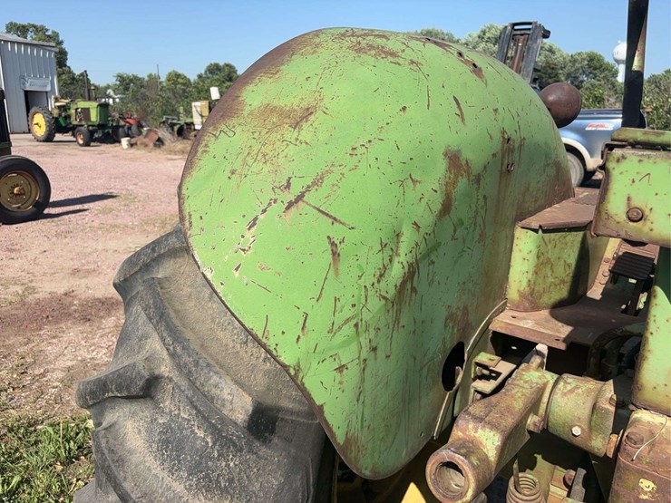 john-deere-720-image-89
