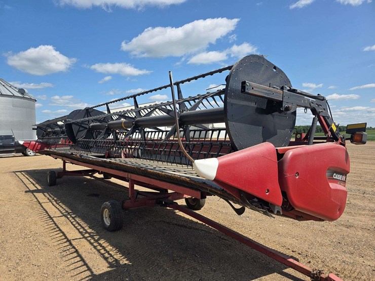2014-case-ih-3162-image-48