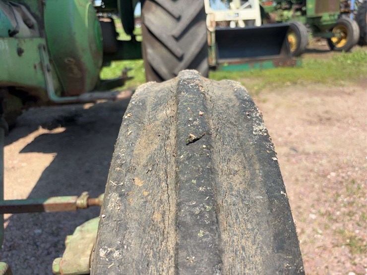 john-deere-630-image-95