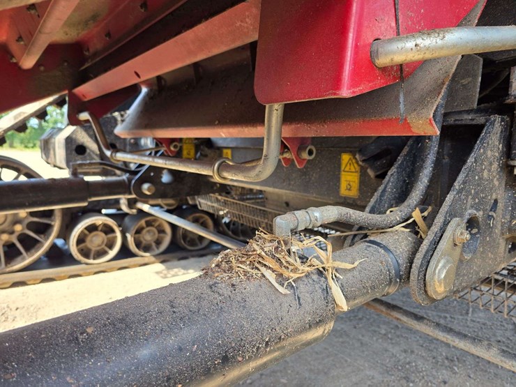 2013-case-ih-8230-image-27
