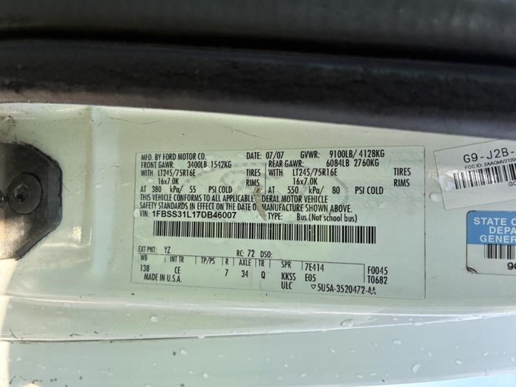 2007-ford-e350-image-24