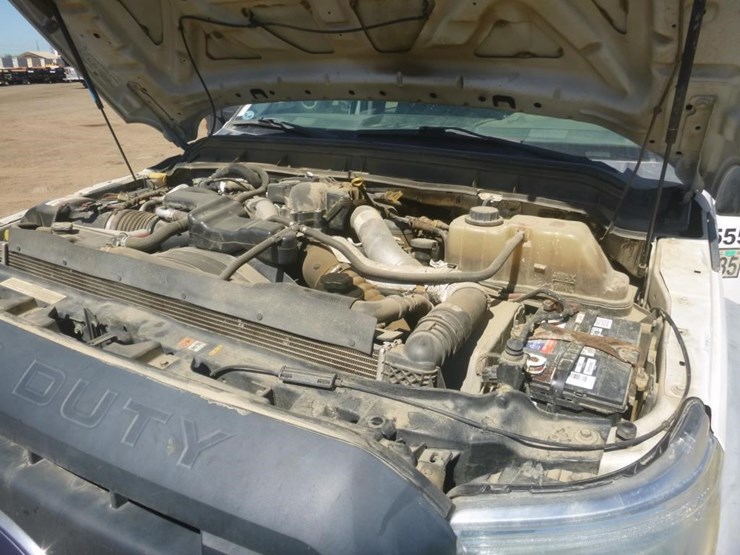 2015-ford-f550-image-17