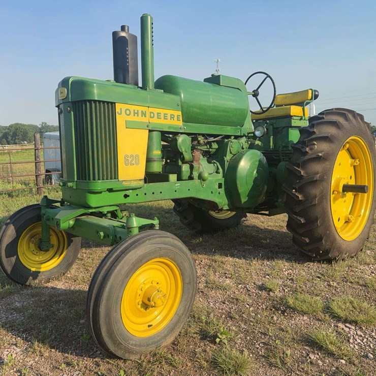 JOHN DEERE 620