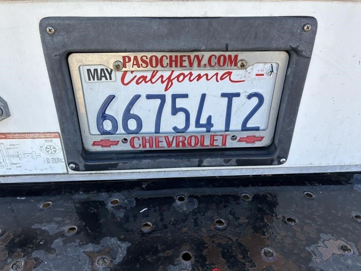 2017-chevrolet-express-g3500-image-8