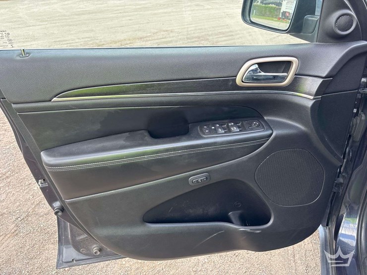 2014-jeep-grand-cherokee-image-9