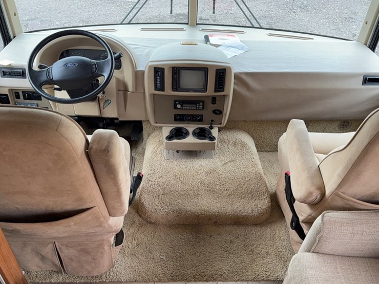 #3000-•-2007-winnebago-vista-30'-motorhome-image-21