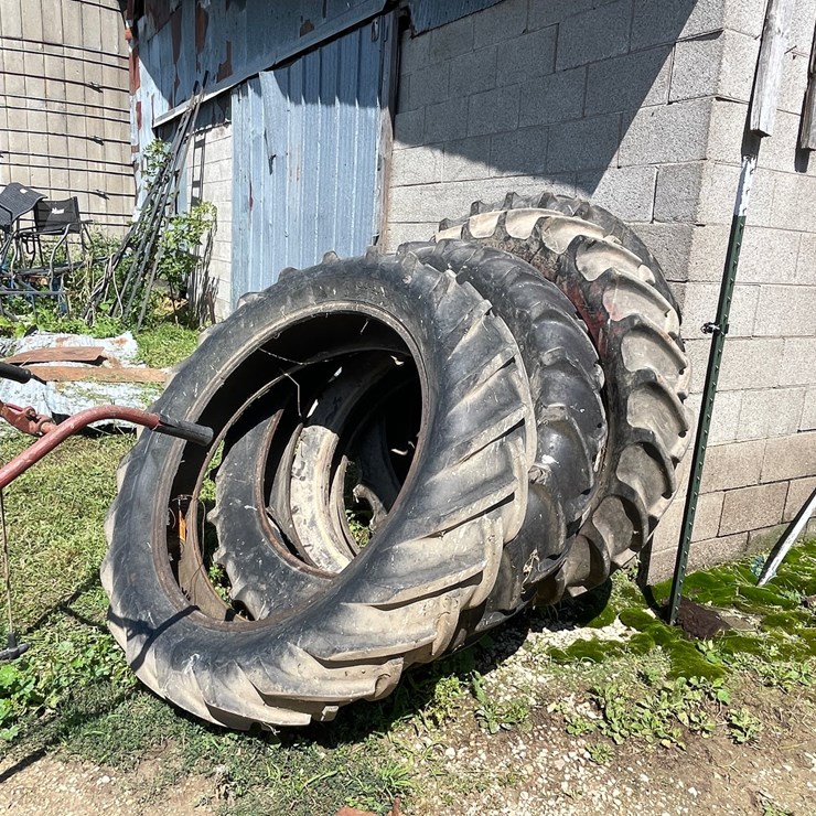 #4696 • (5) Tractor Tires