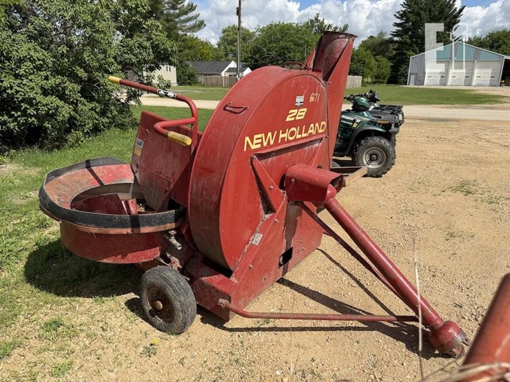new-holland-28-image-3
