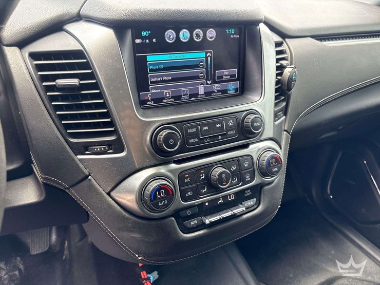 2016-chevrolet-tahoe-image-18