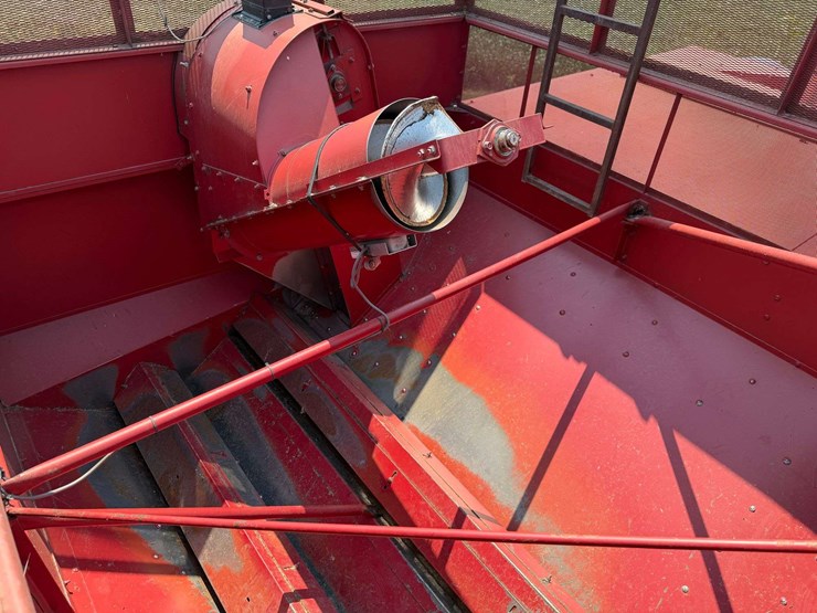 case-ih-1660-image-55