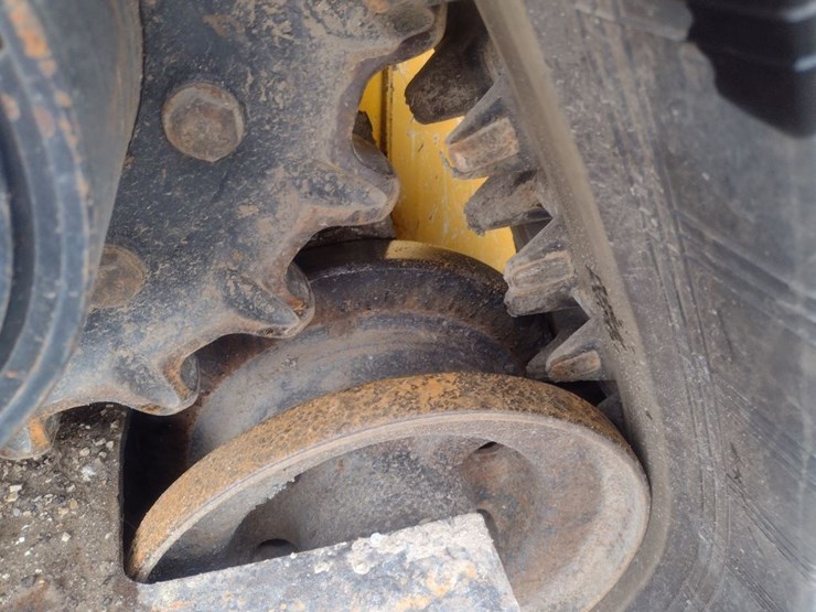 deere-325g-image-13