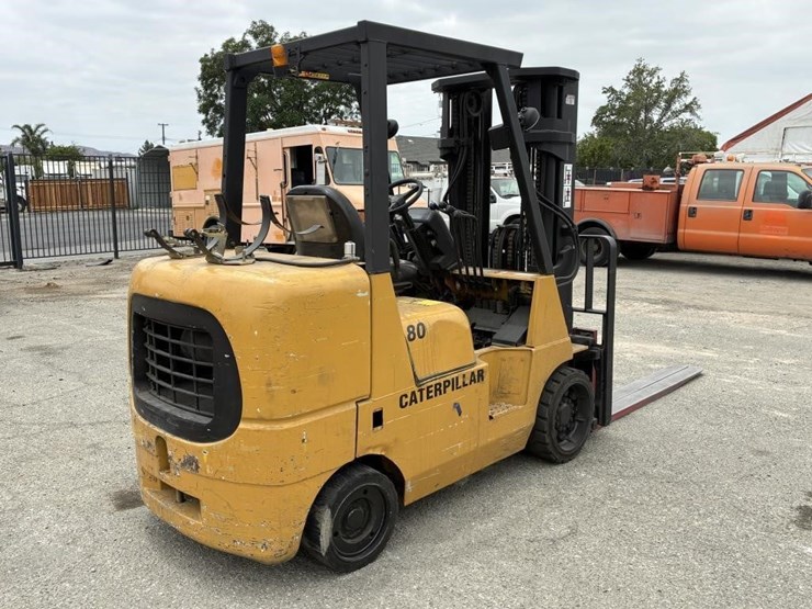 2007-caterpillar-gc40k-image-3
