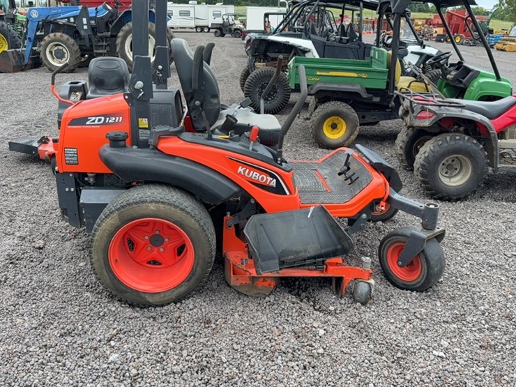 kubota-zd1211-image-6