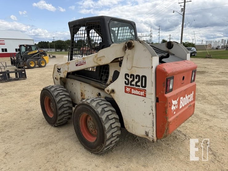 bobcat-s220-image-4