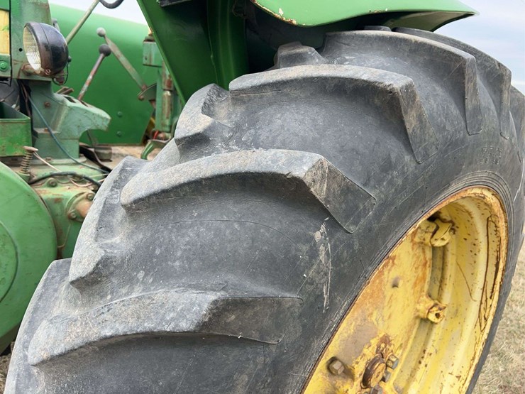 john-deere-720-image-56