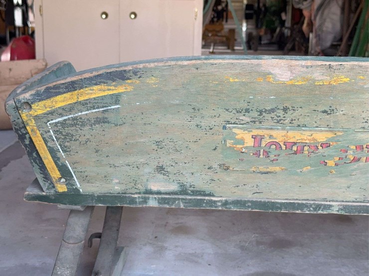 john-deere-buckboard-wagon-bench-seat-image-7