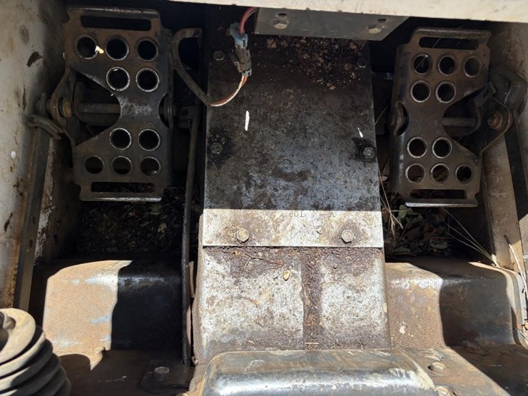 bobcat-763-image-32