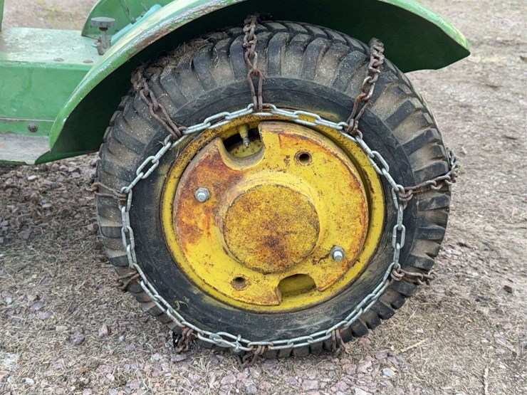 john-deere-110-image-30