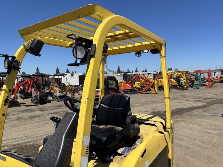 hyster-e120xn-forklift-image-10