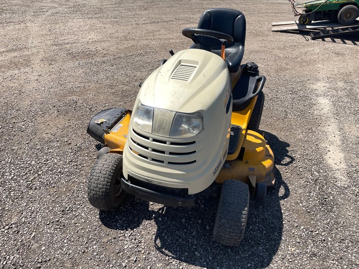 cub-cadet-lt1050-image-2