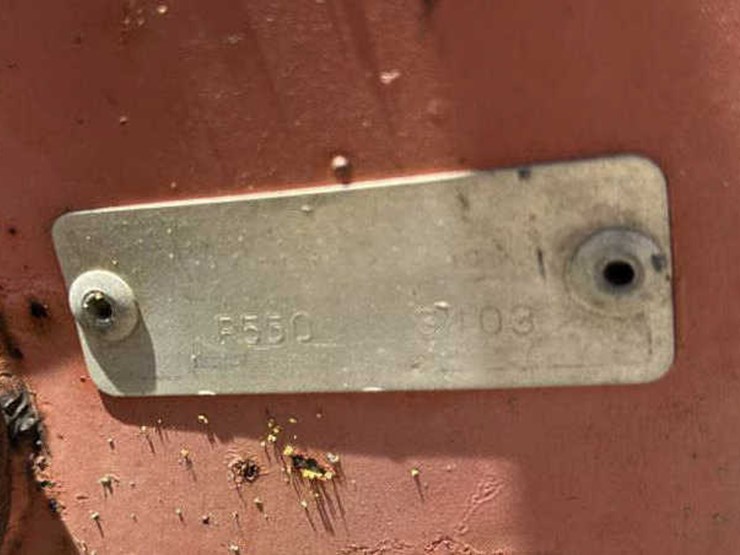 hesston-5500-image-9