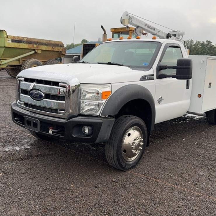 2012 FORD F550