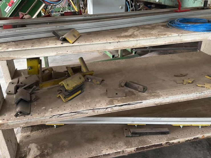 #151-•-universal-machinery-pallet-nailer-image-37
