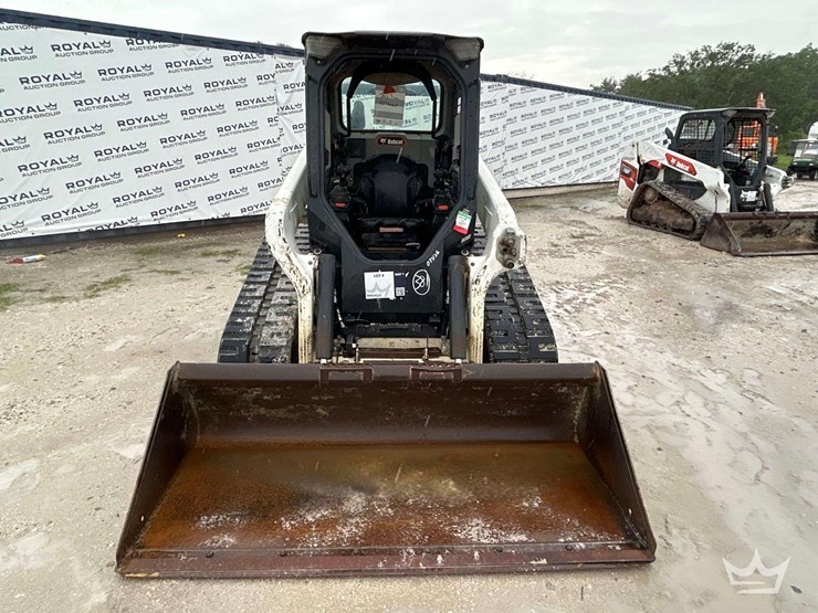 2022-bobcat-t76-image-25