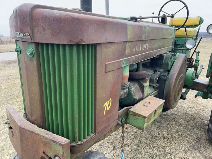 john-deere-70-image-13
