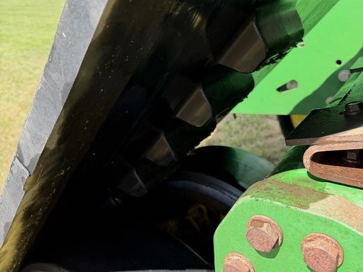 2017-john-deere-9570rx-image-11