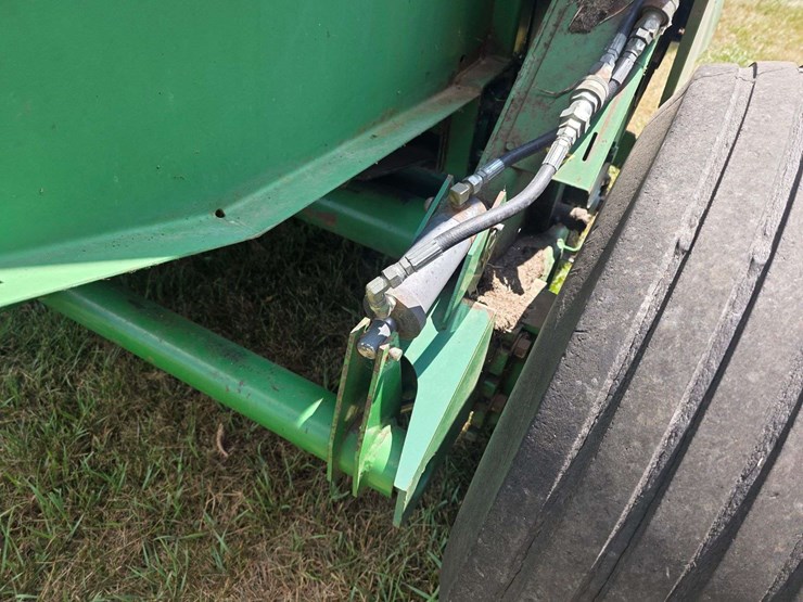 1997-john-deere-556-image-32