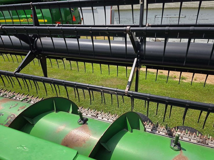 2013-john-deere-630f-image-28