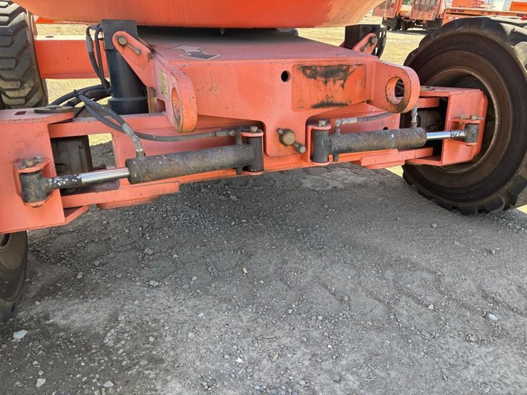 2003-jlg-600a-image-9