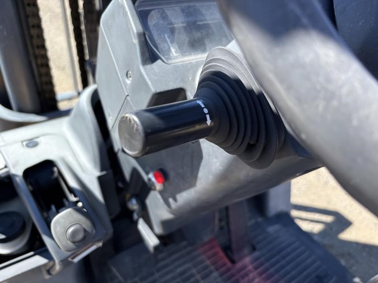 2019-caterpillar-2c6000-image-19