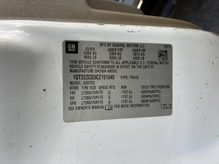 2012-gmc-sierra-2500-image-26