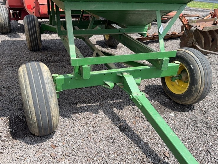 1065-john-deere-1065a-image-2