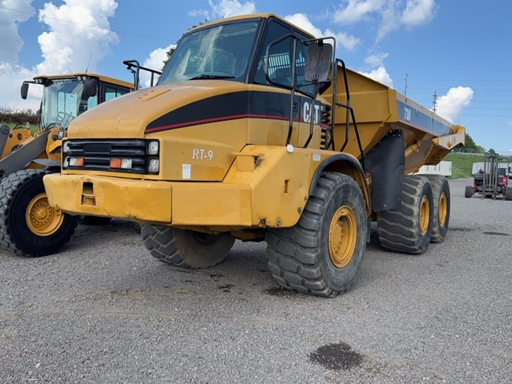 caterpillar-730-image-1