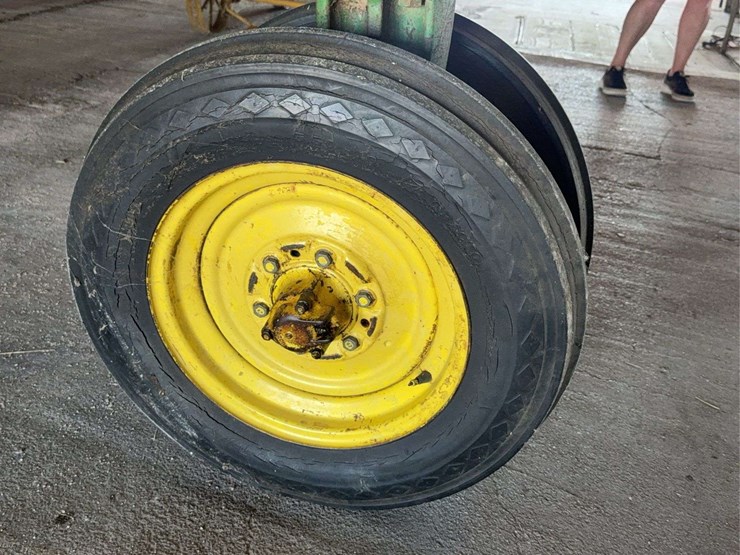 john-deere-530-image-8